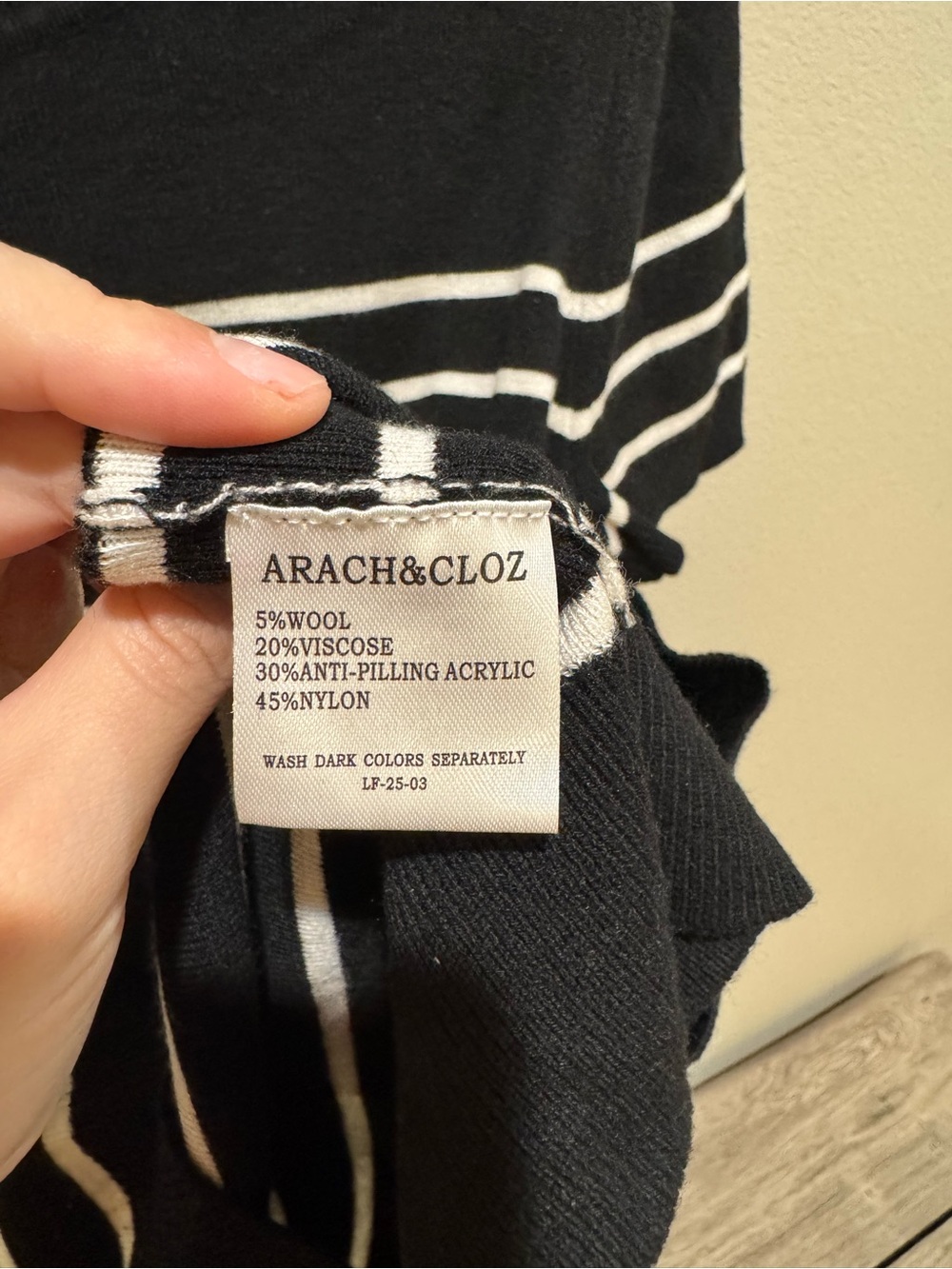 Arach & Cloz Black and White Stripe Short Sleeve Sweater - Picture 5 of 6